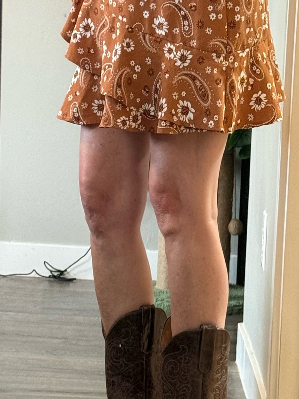 Originality Rust Paisley Floral Ruffle Mini Skirt Size Large Boho Western